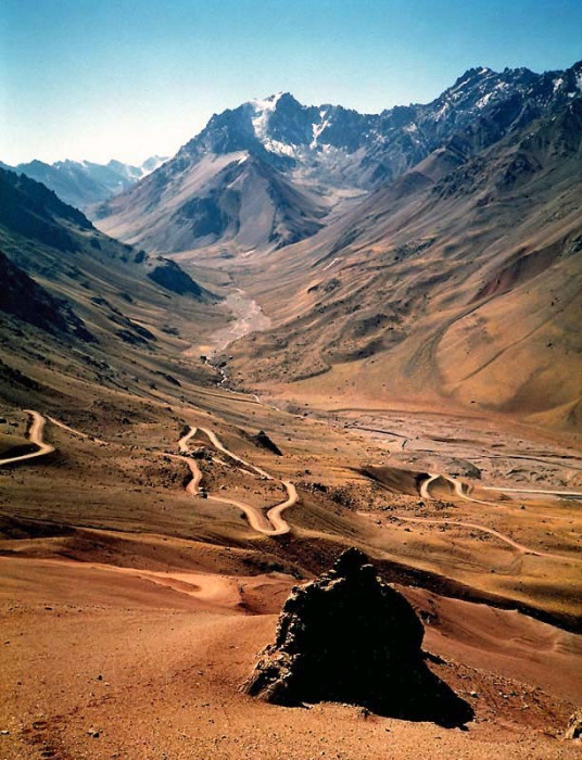 48 Looking over at Chile s Aconcagua  the highest mountain peak in South America 800