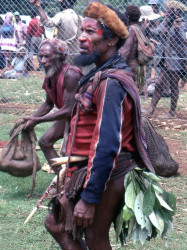 72 Tribesman at a market 800