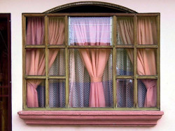 33 Window in San Salvador in El Salvador 800