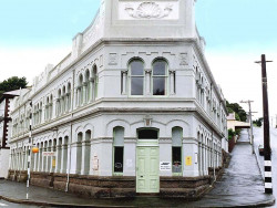 79 Triangular building in Dunedin  New Zealand 800