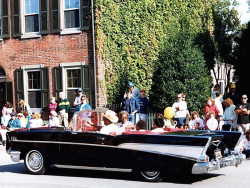 7 1957 Chevrolet Bel Air Convertible 800