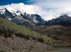 33 Mountains inside Tres Torres del Paine National Park in Tierra del Fuego 800