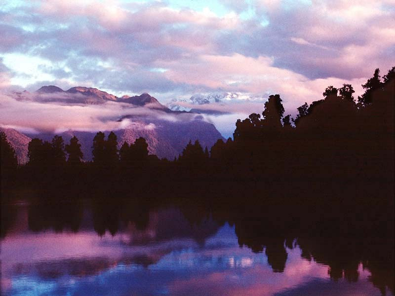 16 Sunrising on Mt. Cook in New Zealand 800