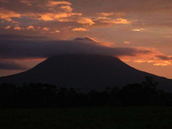 21 Sunset on Volcano Arenal in Costa Rica 800