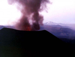 8 Volcano Puyehue  Chile simmering down one day after a major eruption 800
