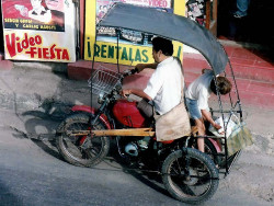 16 Three wheel motorcycle in Merida  Mexico 800