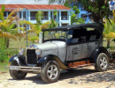1929 Ford Taxi at the beach in Trinidad 2 800