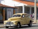 1943 Chevrolet Fleetline Taxi in Vinales 800