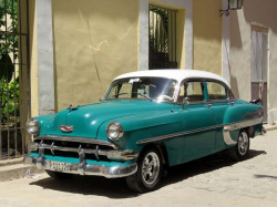 1953 Chevy Bel Air Parked in Havana 800