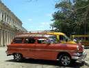 1954 ford country sedan cruising havana 3 800