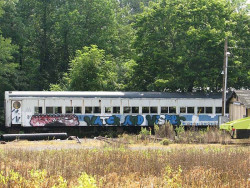 passenger car grafitti 2 800
