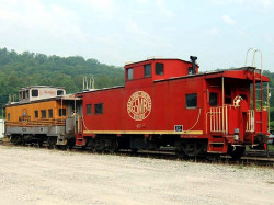 two great smokey mountain railroad cabooses 800