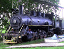11 old steam locomotive on display in the philippines 800