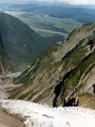 13 looking down from the glacier in new zealand 800