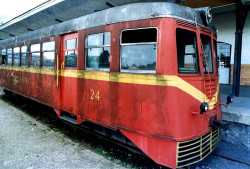 42 old trolley car in dunedin  new zealand 800