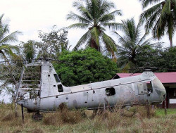 43 final resting place for this helicopter in palmares del sur  costa rica 800