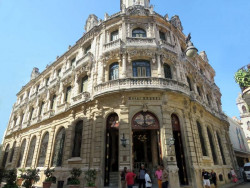 hotel raquel in old havana  cuba 800