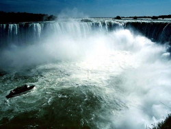 36 niagara falls in new york 800