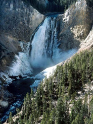 44 waterfall in yellowstone national park 800