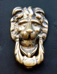128 shiny brass lion head from guatemala 800