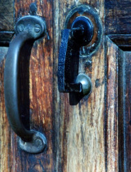 117 wrought iron door knocker photographed in el salvador 800
