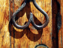 137 wrought iron door knocker in granada  nicaragua 800