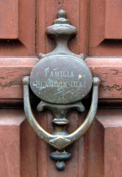 156 blandon diaz family brass knocker in granada  nicaragua 800