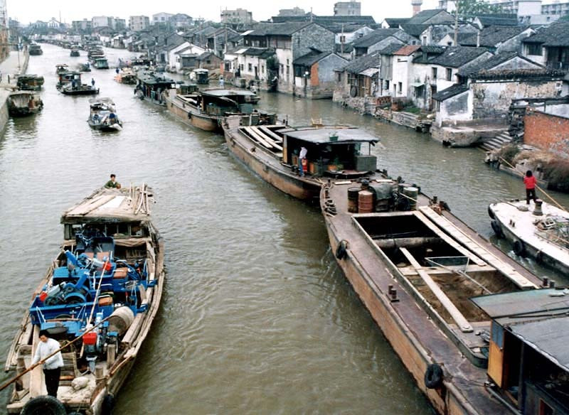 59 crowded waterways in suzhou  china 800
