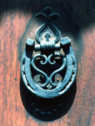 69 iron horseshoe photgraphed in mexico 800