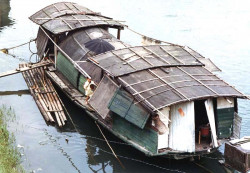 108 houseboat in thailand 800