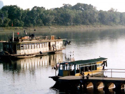 114 chinese boats on the xi river 800