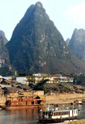 115 boats in yangshou  china 800