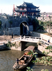 117 navigating the canals of china 800