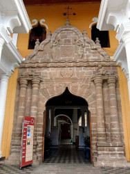 doorway in nicaragua 800