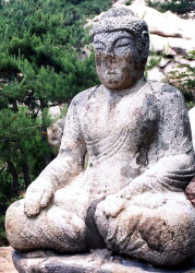 46 weather worn buddha statue in south korea 8005