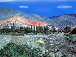 29 minerals in the hills of the northern desert of argentina 800