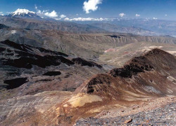 32a the altiplano nearing lapaz  bolivia 800