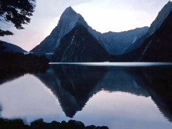 3 milford sound at sunset in new zealand 800