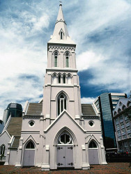 1 sydney church surrounded by modern archetecture 800