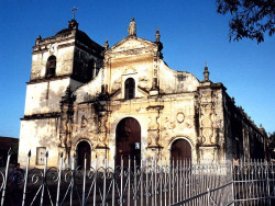 8 historical colonial church in granada  nicaragua 8006