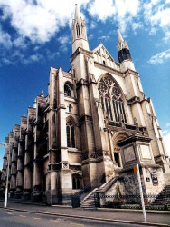 13 one of aucklands many impressive churches in new zealand 800