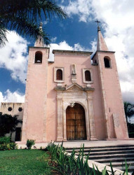 4 colonial church on the isla de mujeres island in mexico 800