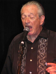 charlie musselwhite  2  800