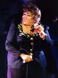 denise lasalle  2  800