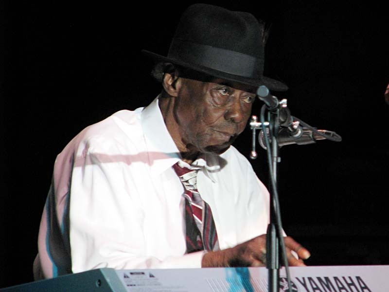 pinetop perkins  2  800