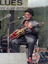 robert jr. lockwood  3  800