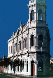 2 Corner Post Office in Melbourne  Australia 800