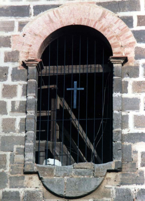 10 Holy window in Antigua  Guatemala 800