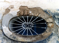 15 Basement window in Asuncion  Paraguay 800