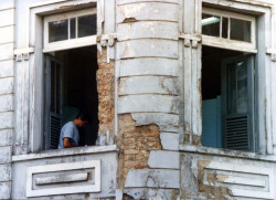 20 Workshop window in Salvador  Brazil 800